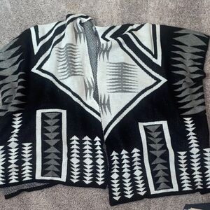 Black and Gray Geometric Women Kimono